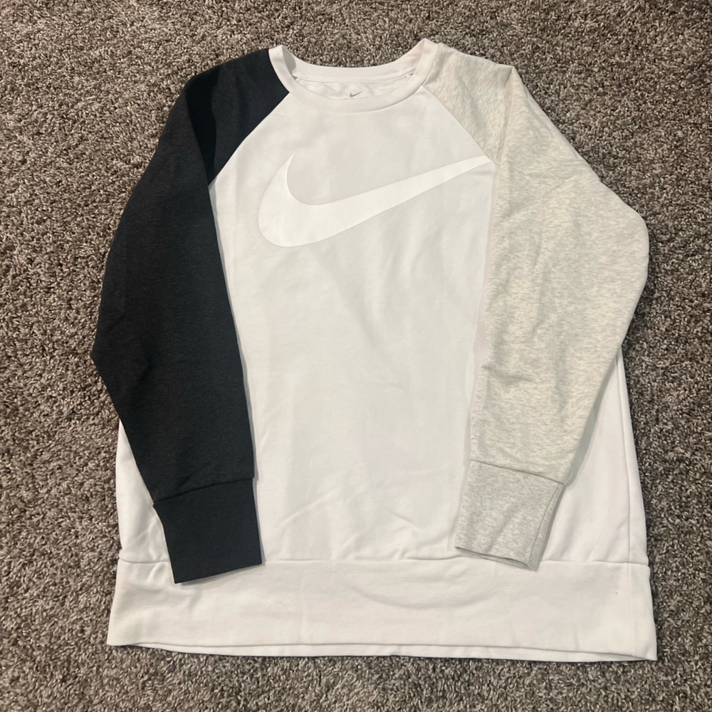 Nike Dri-Fit Sweater